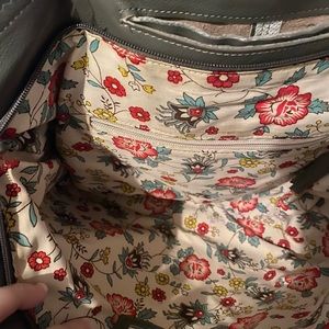 Latico hand bag. Like new